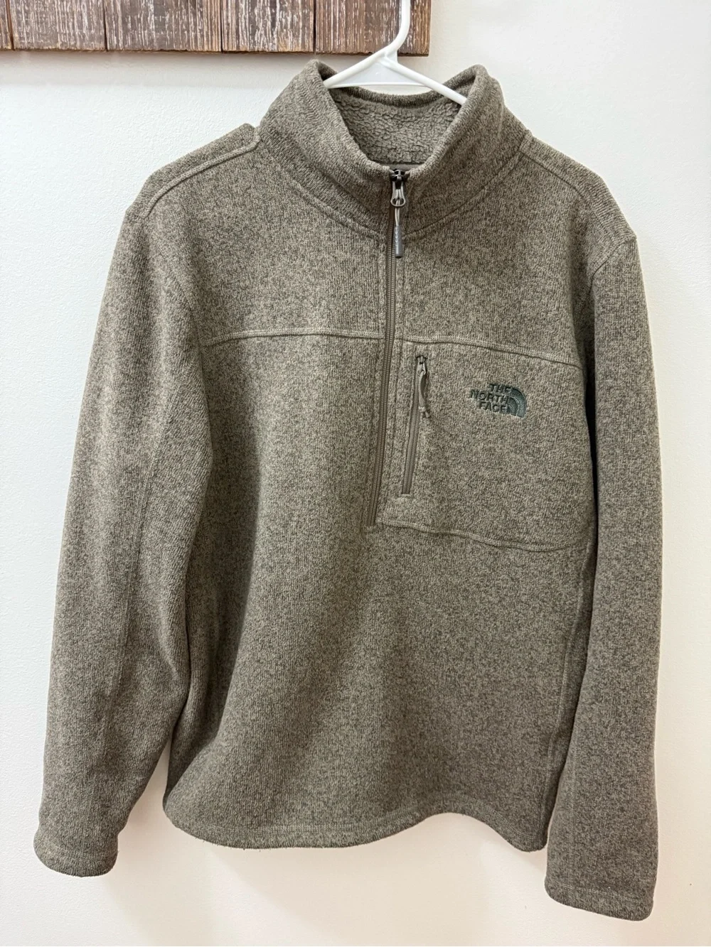 The North Face Men's Olive Green Half-Zip Fleece Pullover